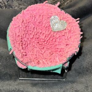 Phone holder chair pink sequin heart